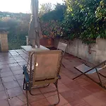 Chambre, Terrasse , Salle De Bains Toilettes Prive Homestay